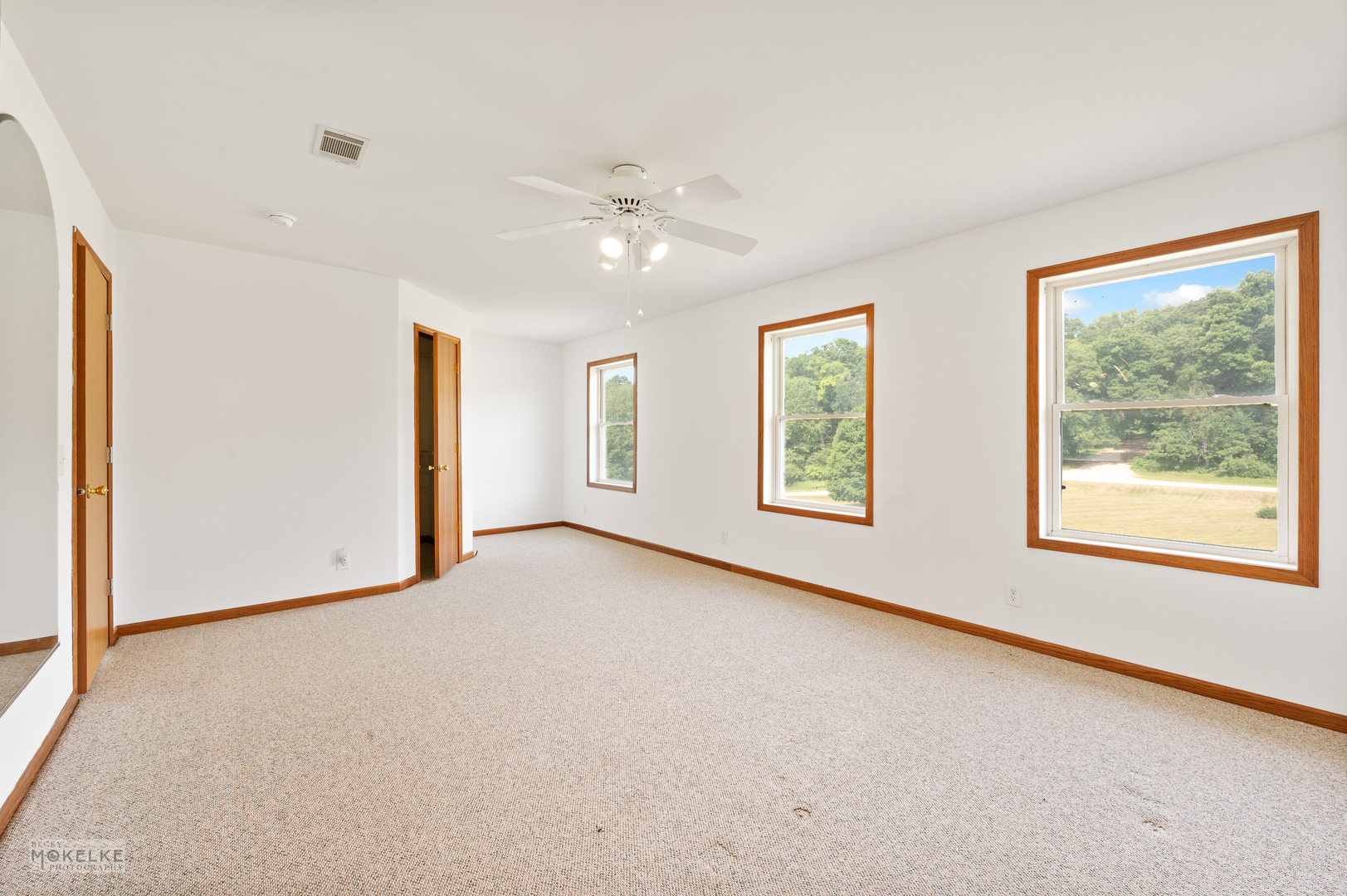 Newark, Illinois, 60541, United States, 4 Bedrooms Bedrooms, ,3 BathroomsBathrooms,Residential,For Sale,1918229