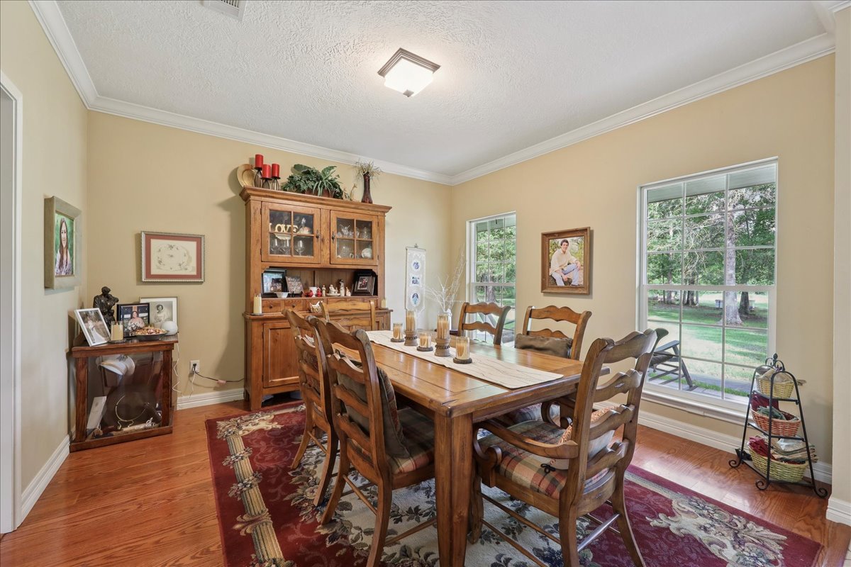 Kountze, Texas, 77625, United States, 5 Bedrooms Bedrooms, ,4 BathroomsBathrooms,Residential,For Sale,1903707