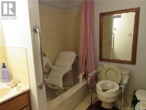CASTLEGAR, British Columbia, V1N 4P5, CA, 3 Bedrooms Bedrooms, ,3 BathroomsBathrooms,Residential,For Sale,1837763