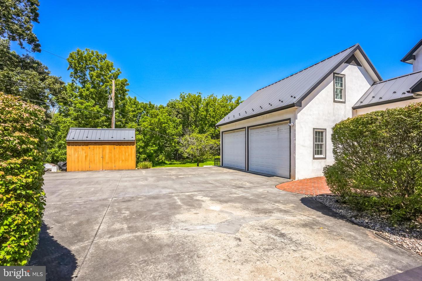 Pottstown, Pennsylvania, 19465, United States, 3 Bedrooms Bedrooms, ,6 BathroomsBathrooms,Residential,For Sale,1913550