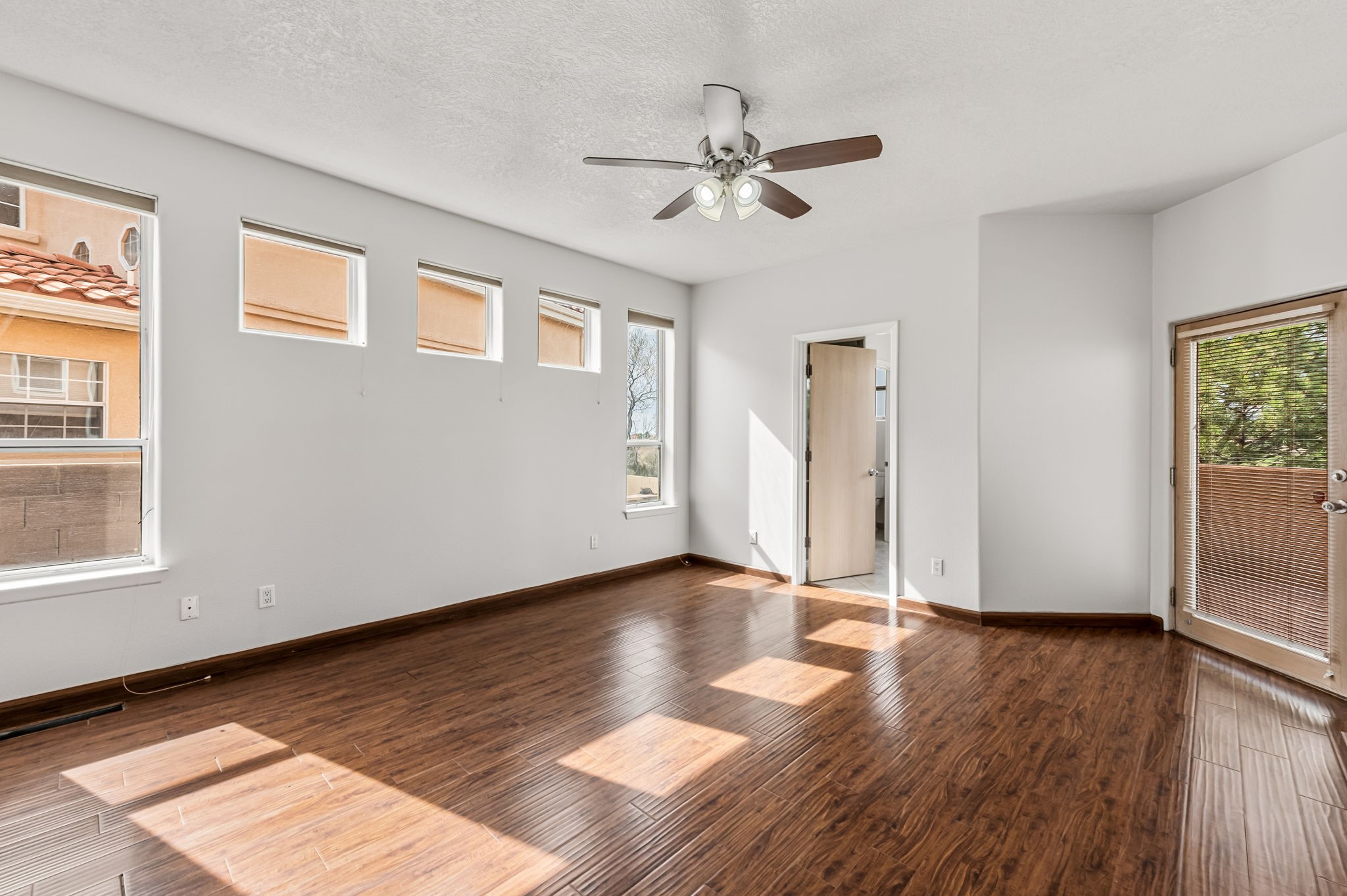  901 Calle Coronado - 物件實景