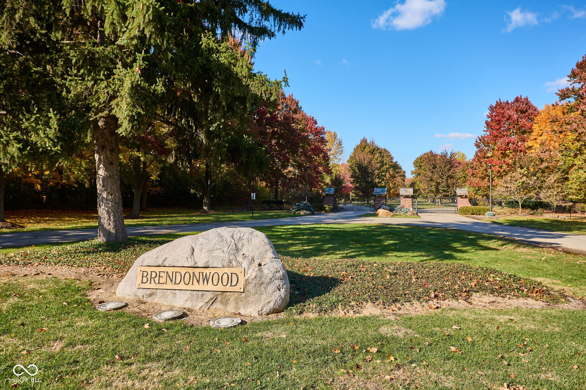 Indianapolis, Indiana, 46226, United States, 6 Bedrooms Bedrooms, ,7 BathroomsBathrooms,Residential,For Sale,1998001