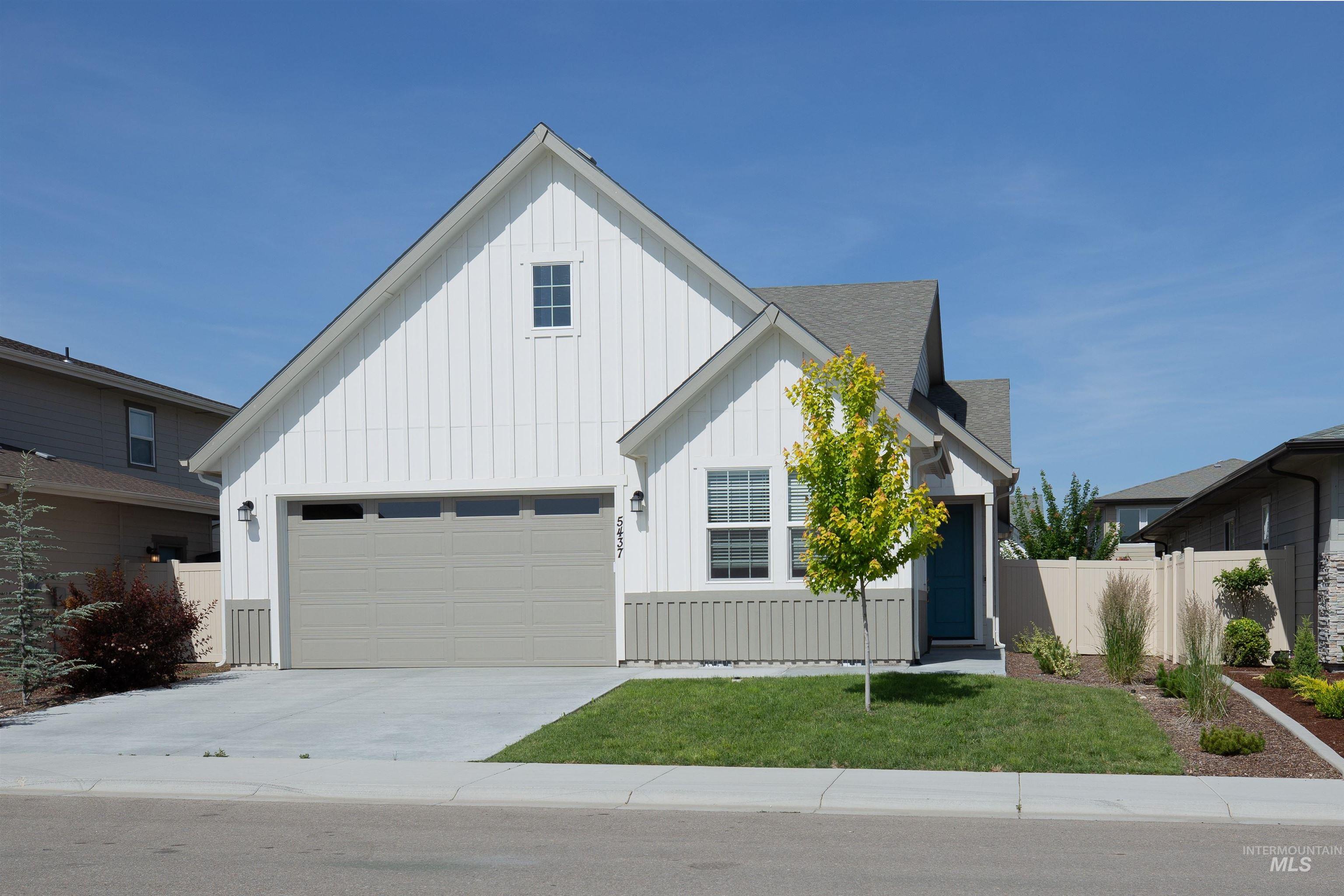 Meridian, Idaho, 83642, United States, 3 Bedrooms Bedrooms, ,Residential,For Sale,1896204