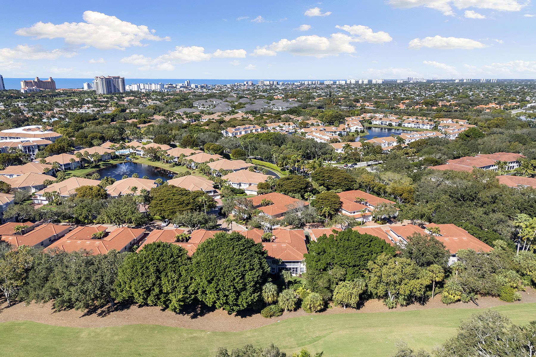  PELICAN BAY - COVINGTON ROW - 物件實景