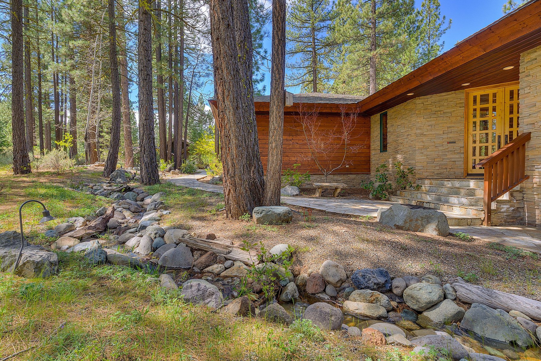  where  frank lloyd wright design meets mountain luxury - 物件實景
