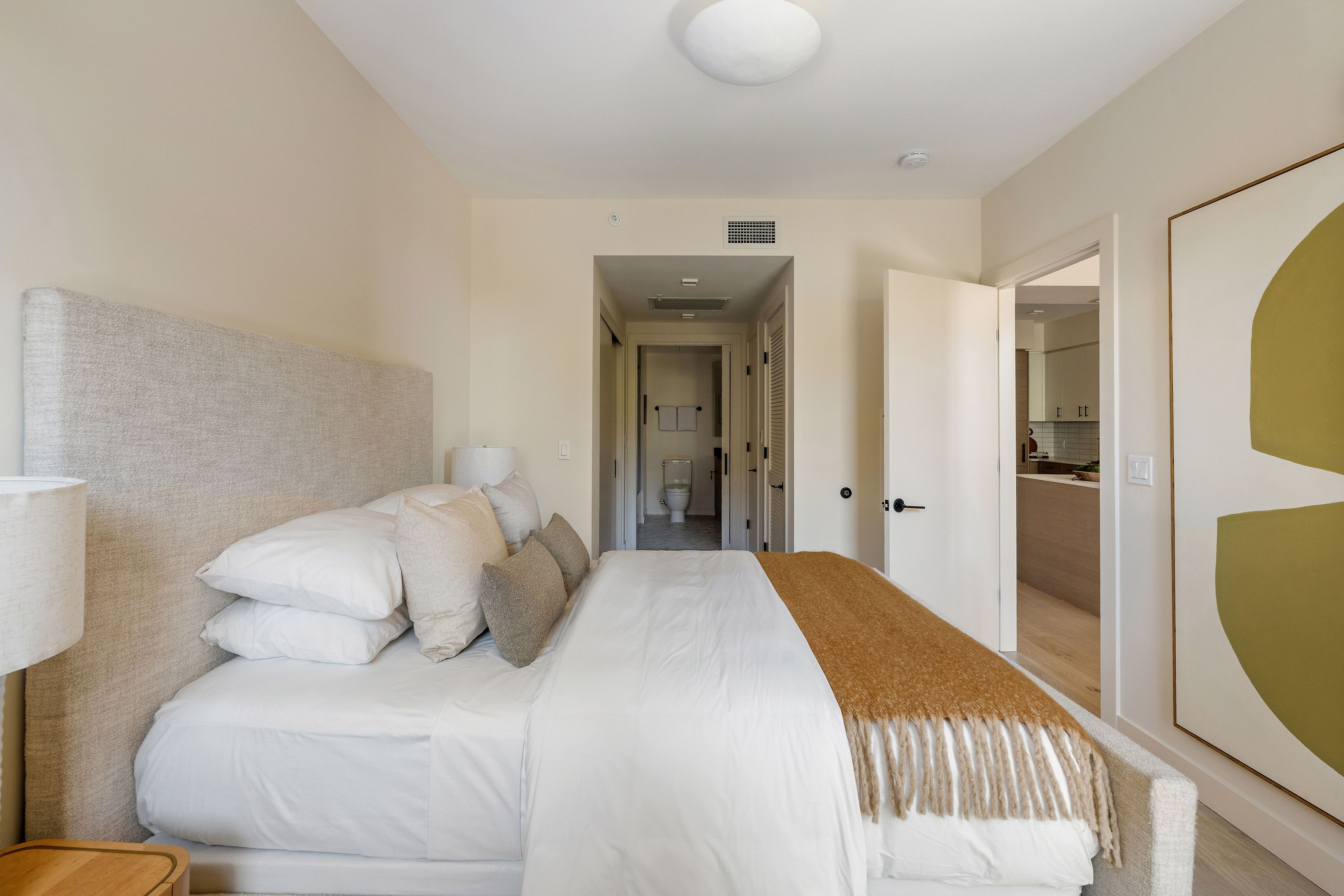  1598 Bay Street #205 - 物件實景