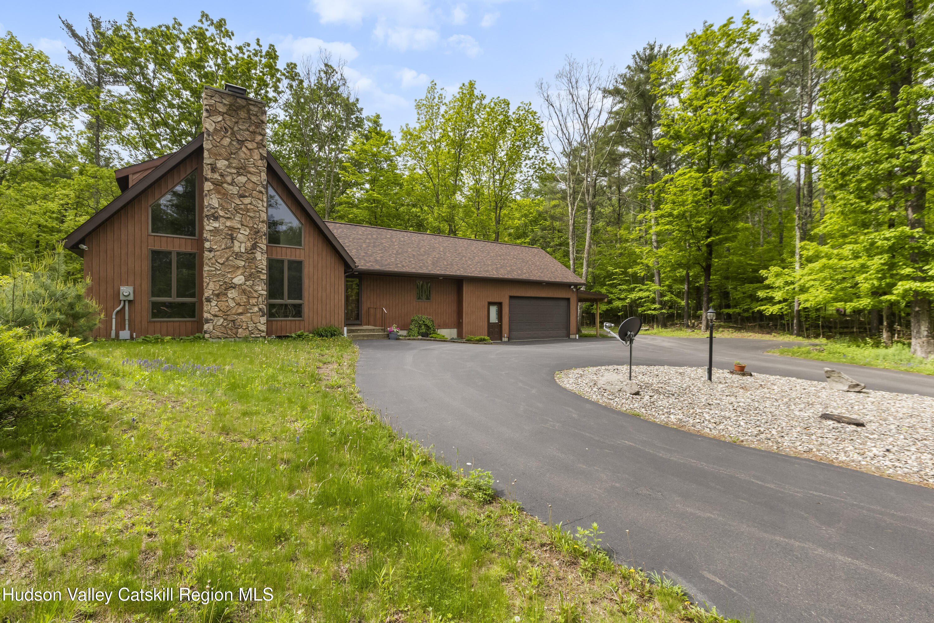 Round Top, New York, 12473, United States, 3 Bedrooms Bedrooms, ,3 BathroomsBathrooms,Residential,For Sale,1828161