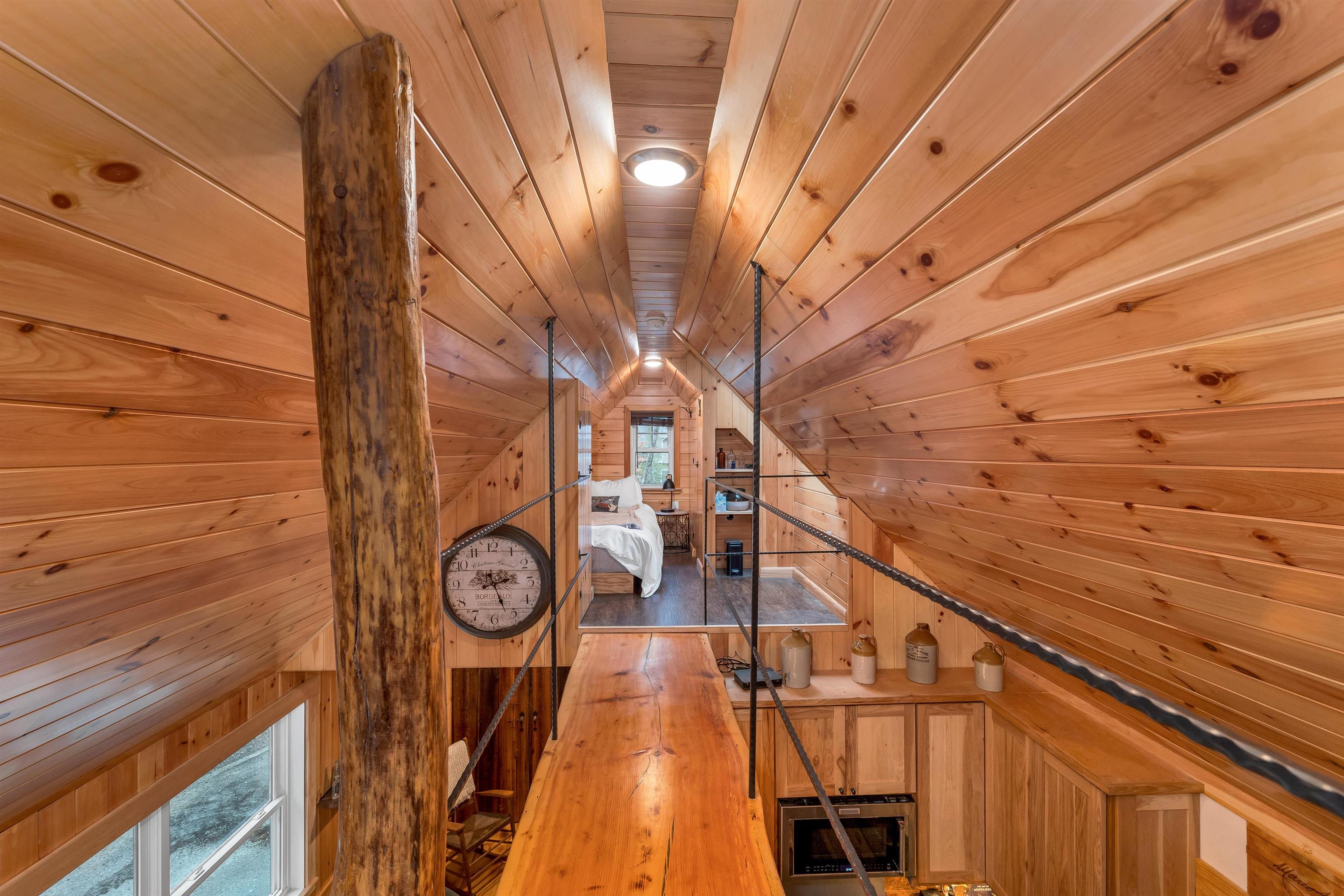 Meredith, New Hampshire, 03253, United States, 4 Bedrooms Bedrooms, ,2 BathroomsBathrooms,Residential,For Sale,1998295