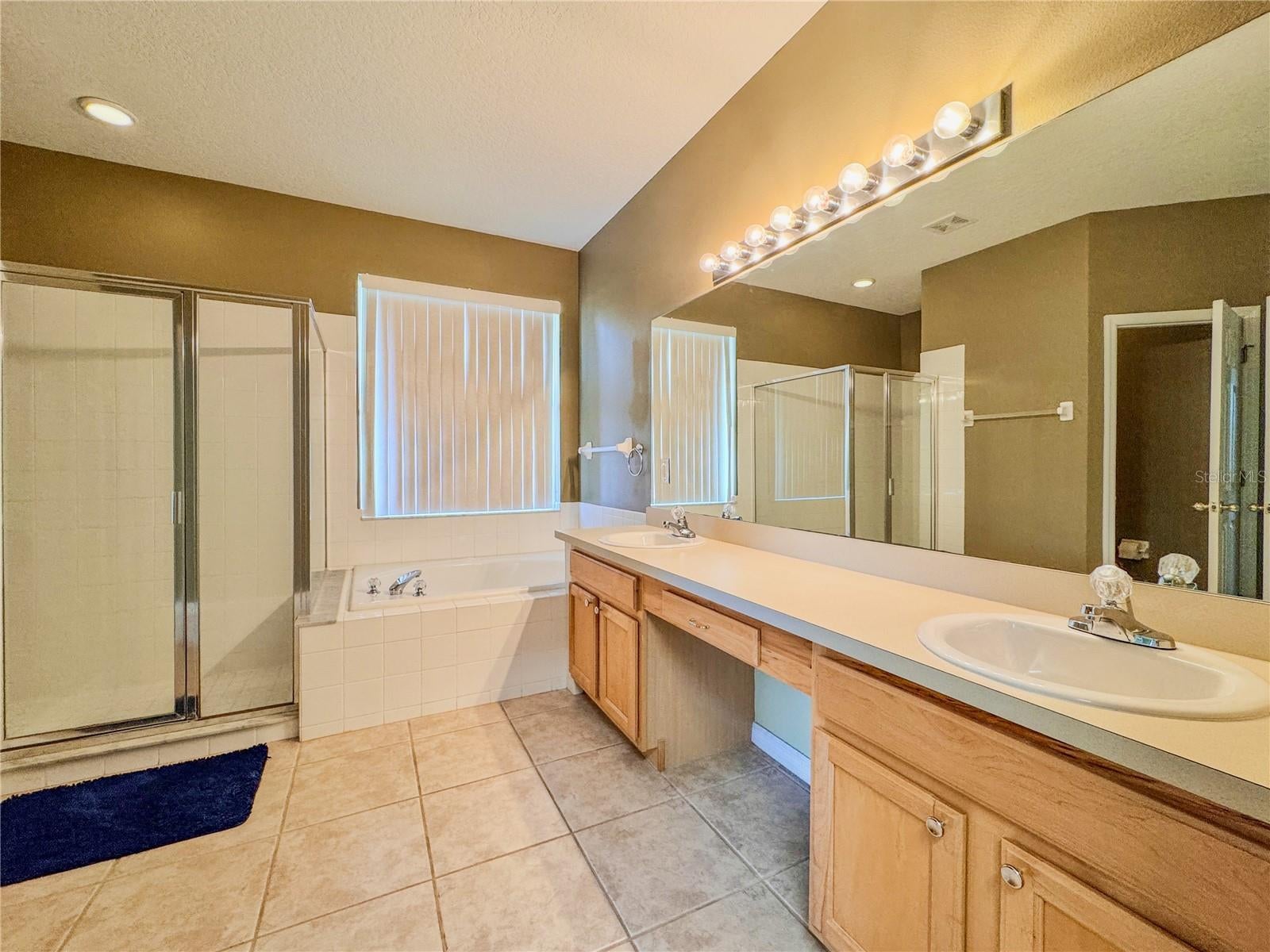 ORLANDO, Florida, 32825, United States, 3 Bedrooms Bedrooms, ,2 BathroomsBathrooms,Residential,For Sale,1873396