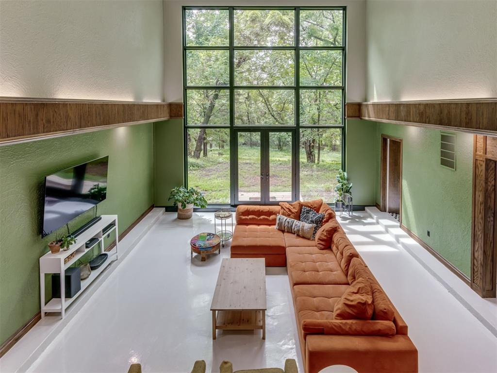 Oklahoma City, Oklahoma, 73131, United States, 4 Bedrooms Bedrooms, ,5 BathroomsBathrooms,Residential,For Sale,1919508