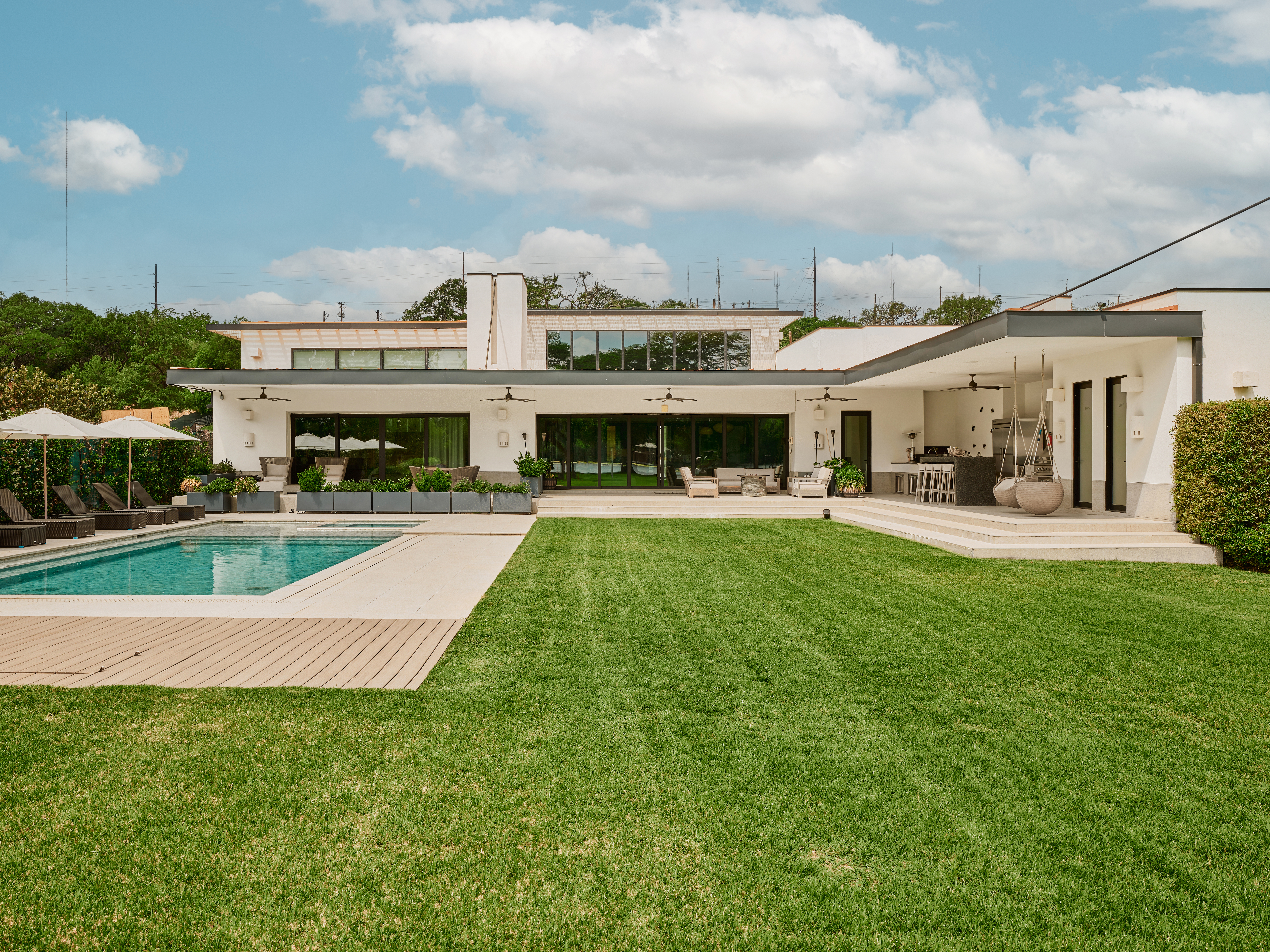  The One  Lake Austin