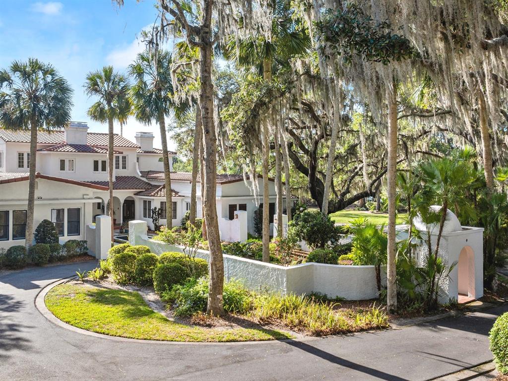 Eustis, Florida, 32736, United States, 6 Bedrooms Bedrooms, ,6 BathroomsBathrooms,Residential,For Sale,1805278