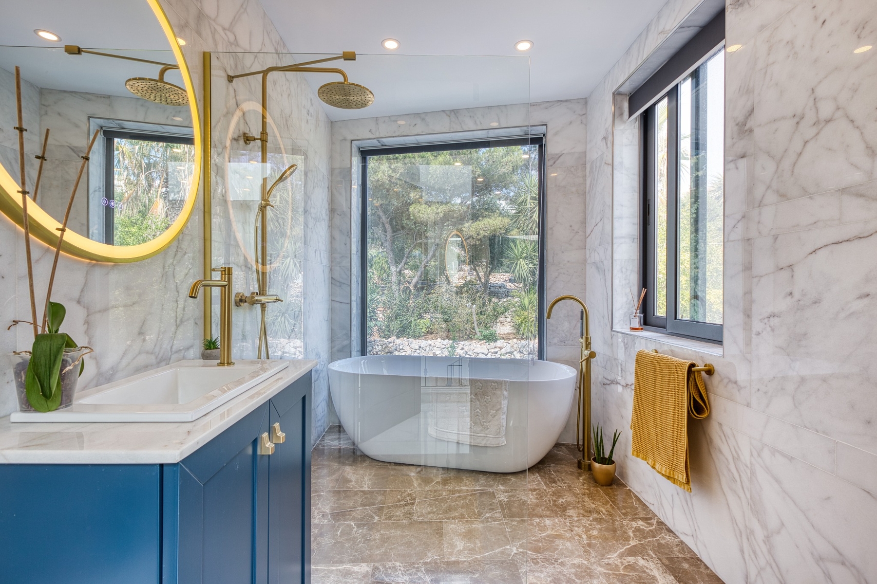  Exceptional Contemporary Villa with Panoramic Views - 物件實景