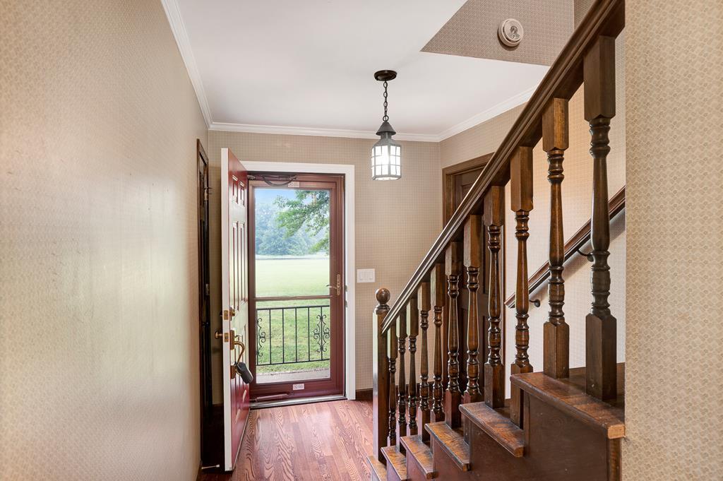 DALTON, Georgia, 30720, United States, 5 Bedrooms Bedrooms, ,3 BathroomsBathrooms,Residential,For Sale,1939085