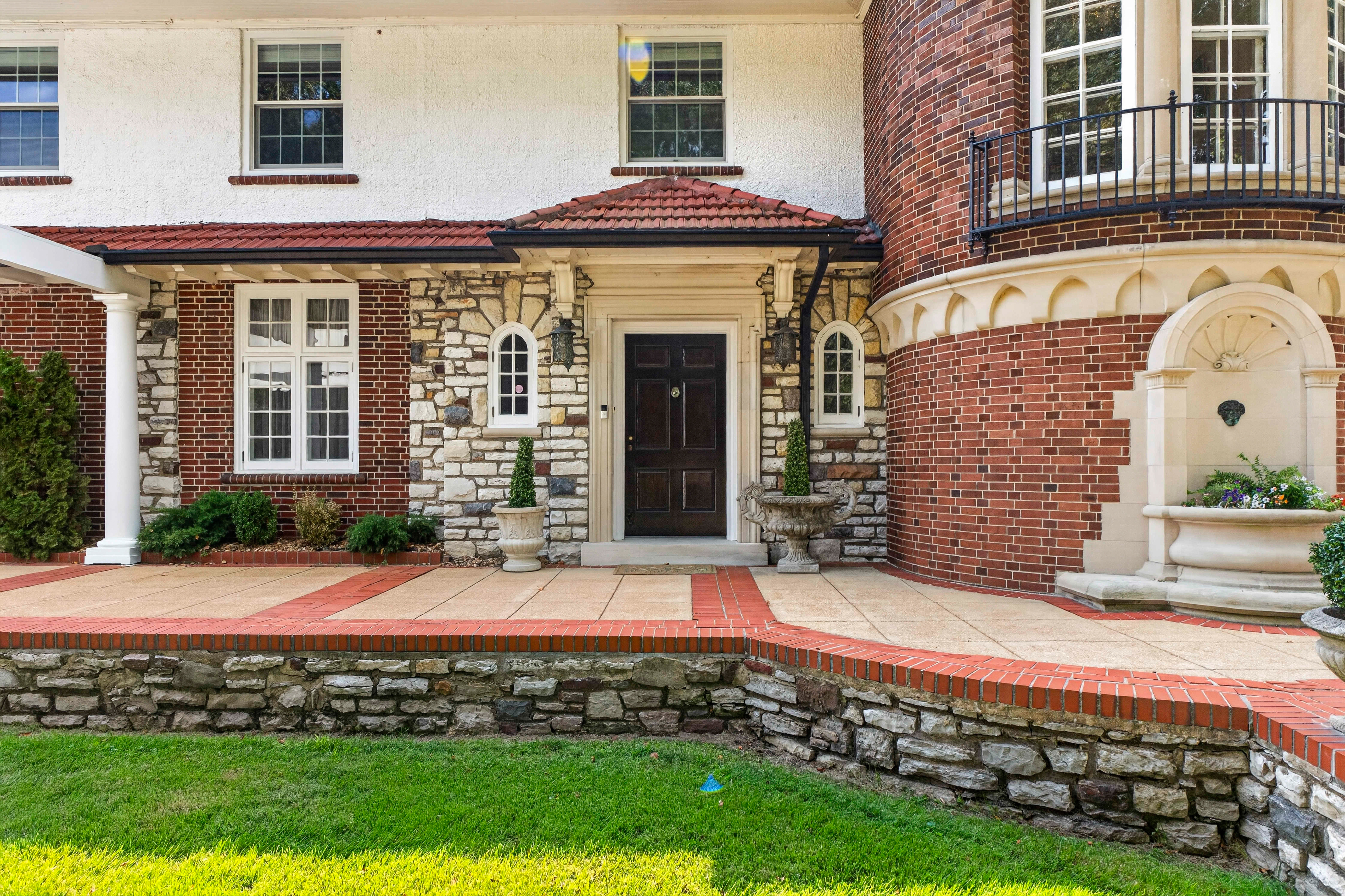  Stunning Spanish Revival Estate in Ladue - 物件實景