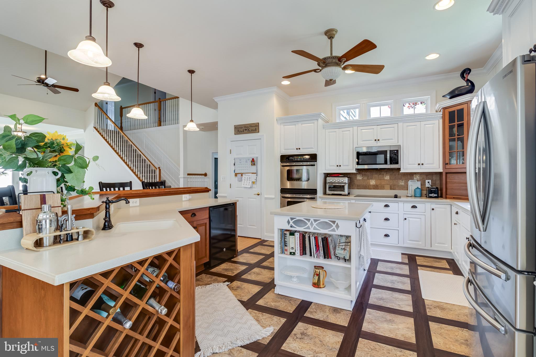 Swan Point, Maryland, 20645, United States, 5 Bedrooms Bedrooms, ,4 BathroomsBathrooms,Residential,For Sale,2008608