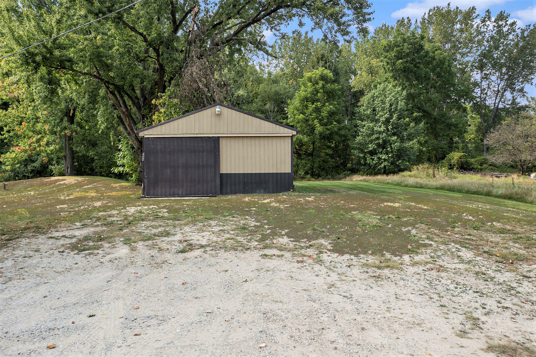 Newaygo, Michigan, 49337, United States, 5 Bedrooms Bedrooms, ,2 BathroomsBathrooms,Residential,For Sale,1982791