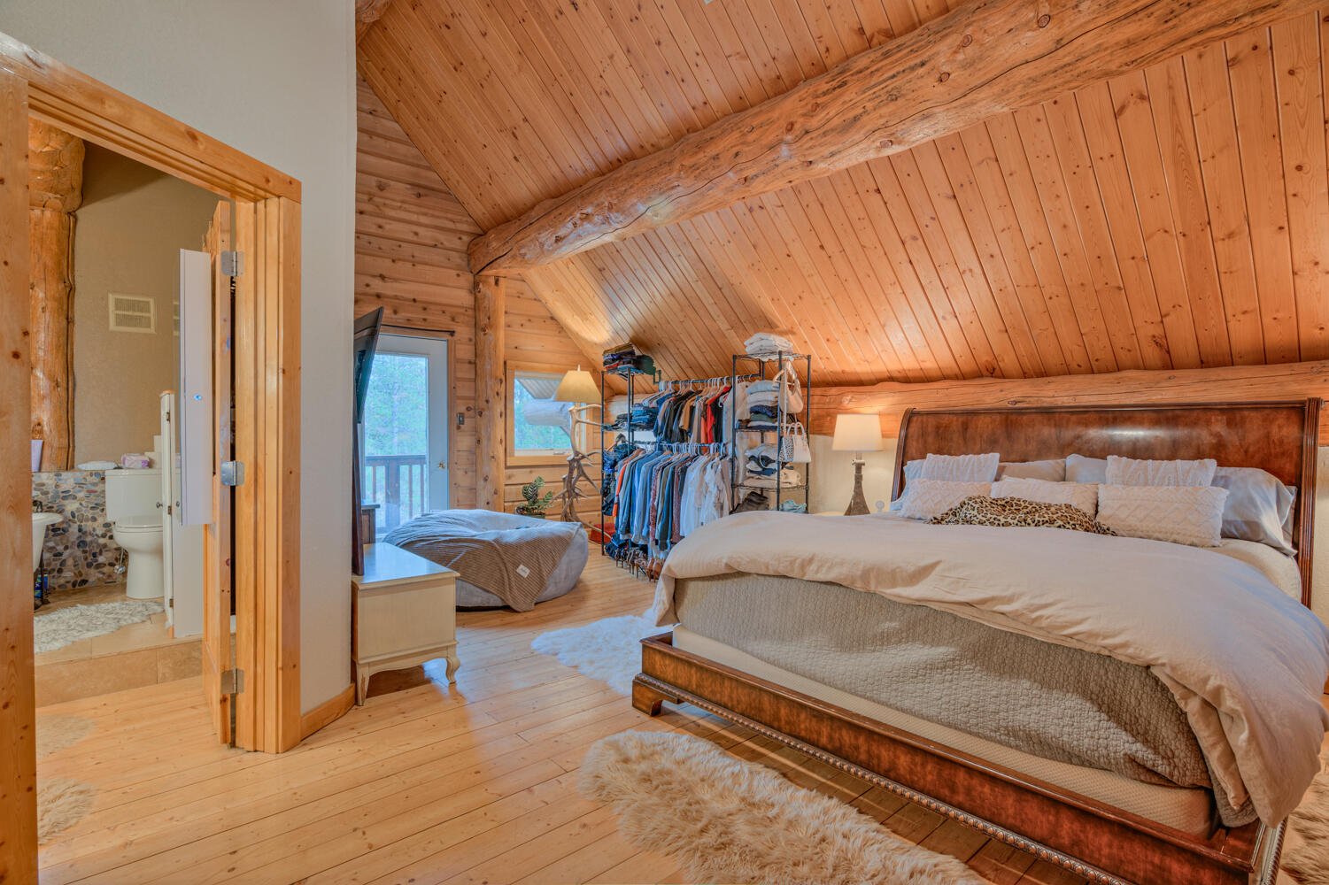 La Pine, Oregon, 97739, United States, 3 Bedrooms Bedrooms, ,2 BathroomsBathrooms,Residential,For Sale,1976945