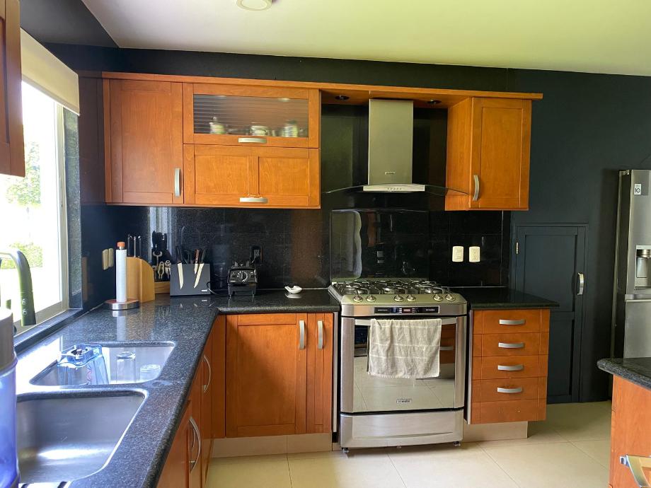 Atizapán de Zaragoza, Estado de méxico, 52930, Mexico, 3 Bedrooms Bedrooms, ,3 BathroomsBathrooms,Residential,For Sale,1917904