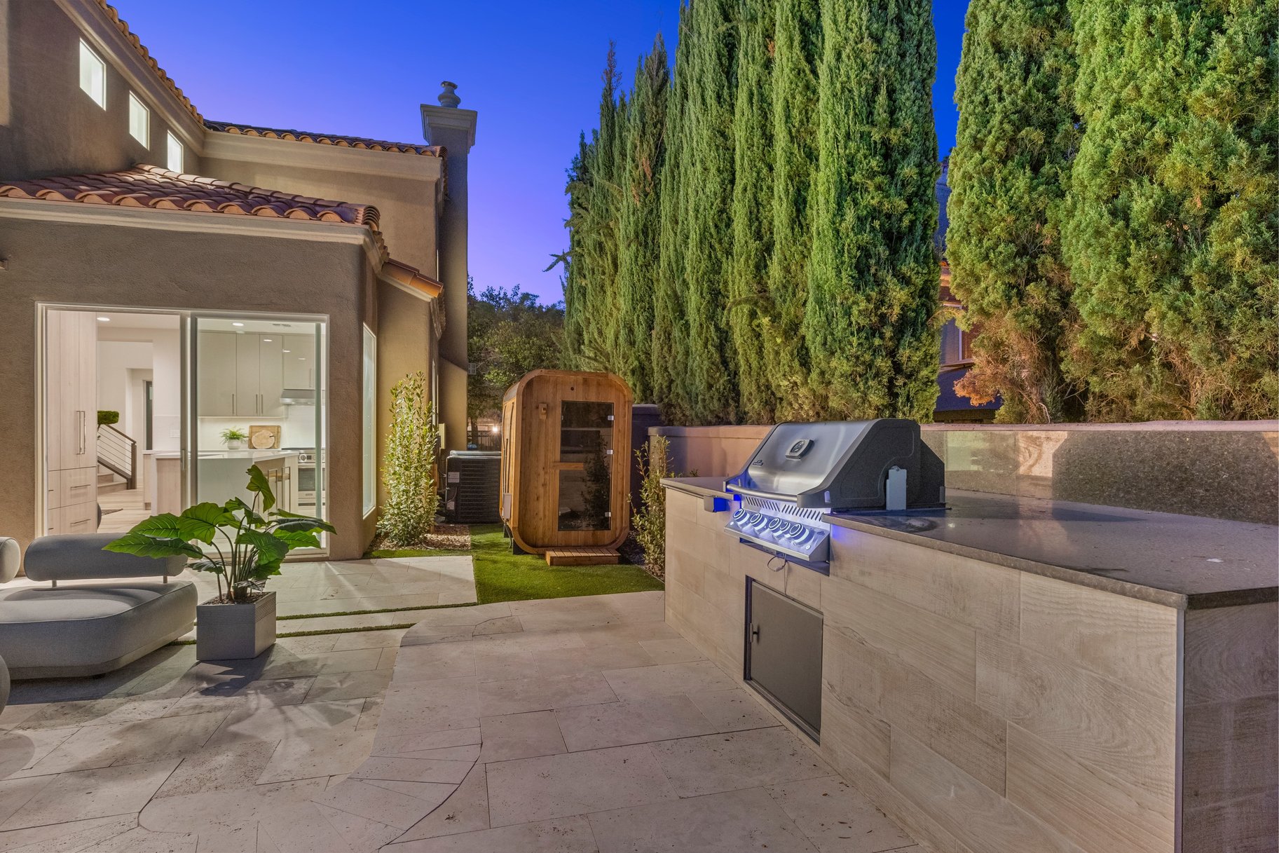 Golf Front Luxury in Guard-Gated Spanish Trail - 物件實景