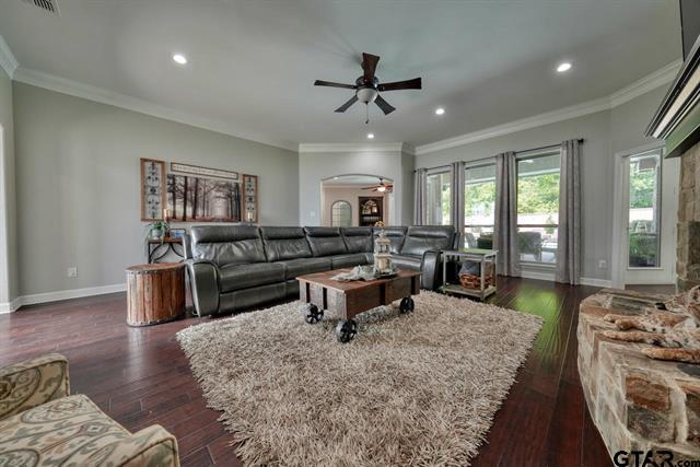 Tyler, Texas, 75706, United States, 4 Bedrooms Bedrooms, ,3 BathroomsBathrooms,Residential,For Sale,1976690