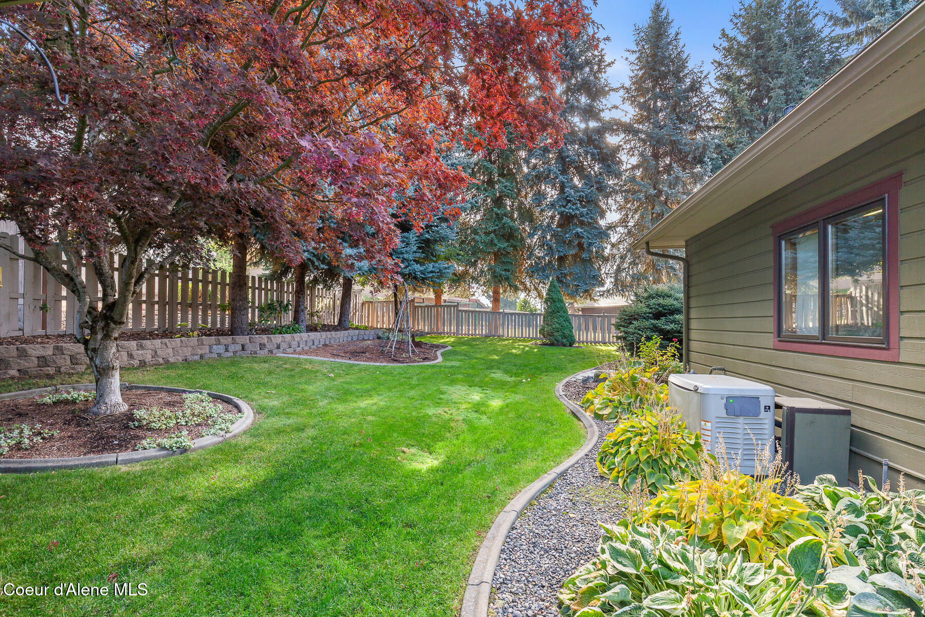 Hayden Lake, Idaho, 83835, United States, 4 Bedrooms Bedrooms, ,3 BathroomsBathrooms,Residential,For Sale,2007766