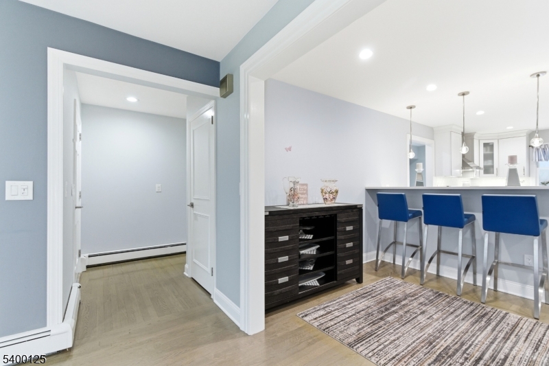 Mount Olive Twp., New Jersey, 07828, United States, 5 Bedrooms Bedrooms, ,3 BathroomsBathrooms,Residential,For Sale,2001791