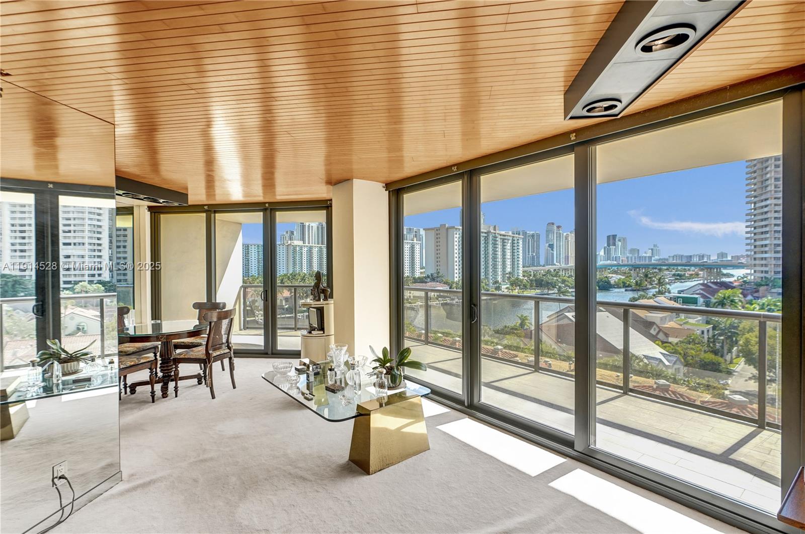 Aventura, Florida, 33180, United States, 2 Bedrooms Bedrooms, ,2 BathroomsBathrooms,Residential,For Sale,1994383