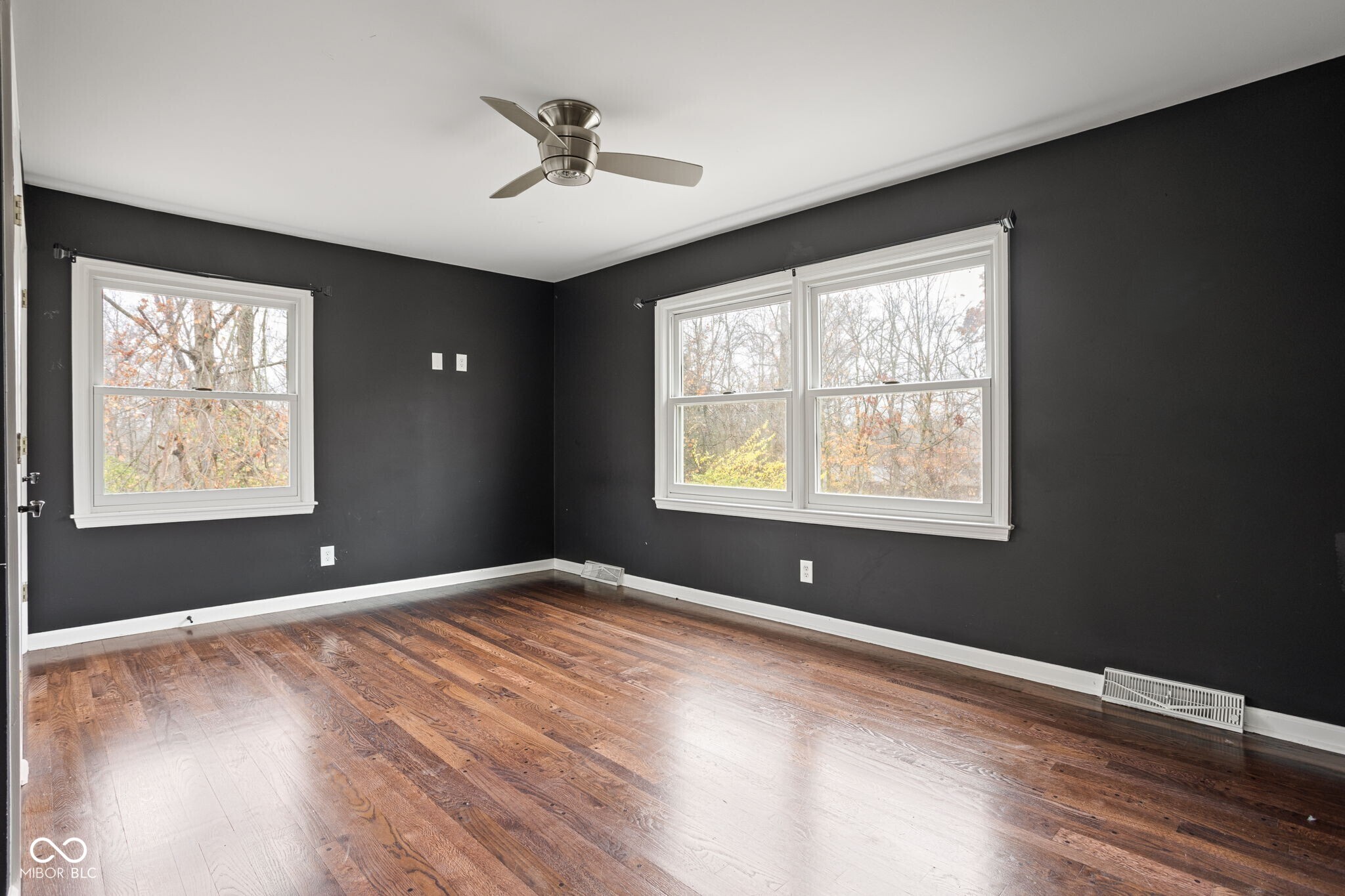 Indianapolis, Indiana, 46226, United States, 6 Bedrooms Bedrooms, ,7 BathroomsBathrooms,Residential,For Sale,1998001