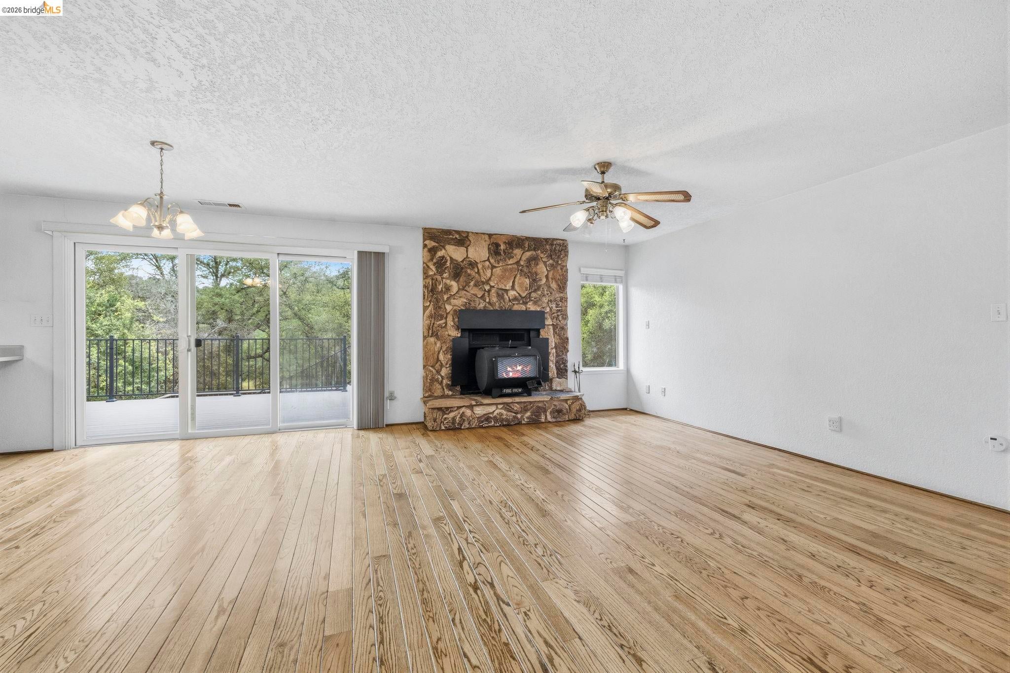 Sonora, California, 95370, United States, 4 Bedrooms Bedrooms, ,2 BathroomsBathrooms,Residential,For Sale,2049184