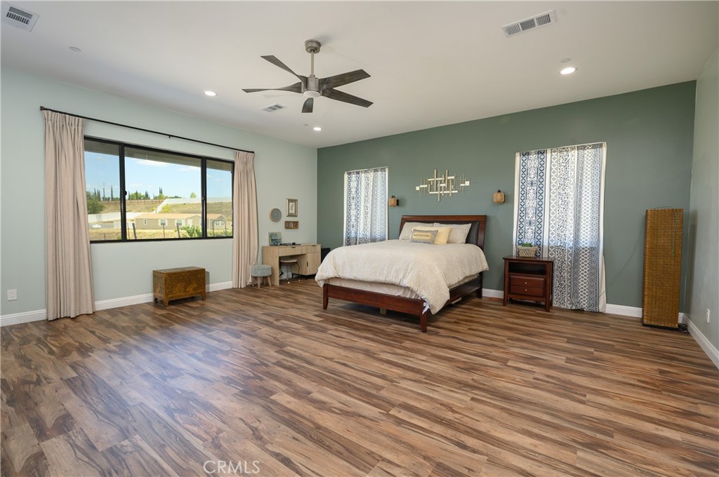 Temecula, California, 92591, United States, 5 Bedrooms Bedrooms, ,4 BathroomsBathrooms,Residential,For Sale,2048458
