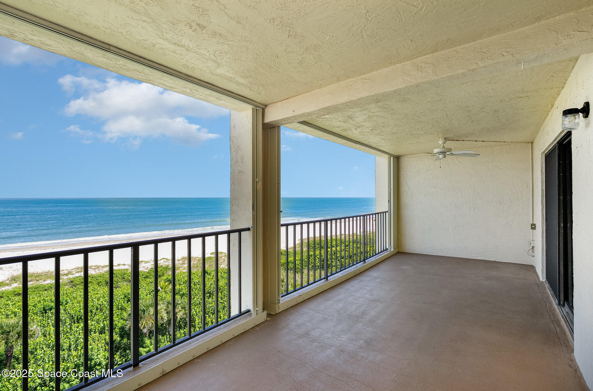 Cocoa Beach, Florida, 32931, United States, 3 Bedrooms Bedrooms, ,2 BathroomsBathrooms,Residential,For Sale,1974236