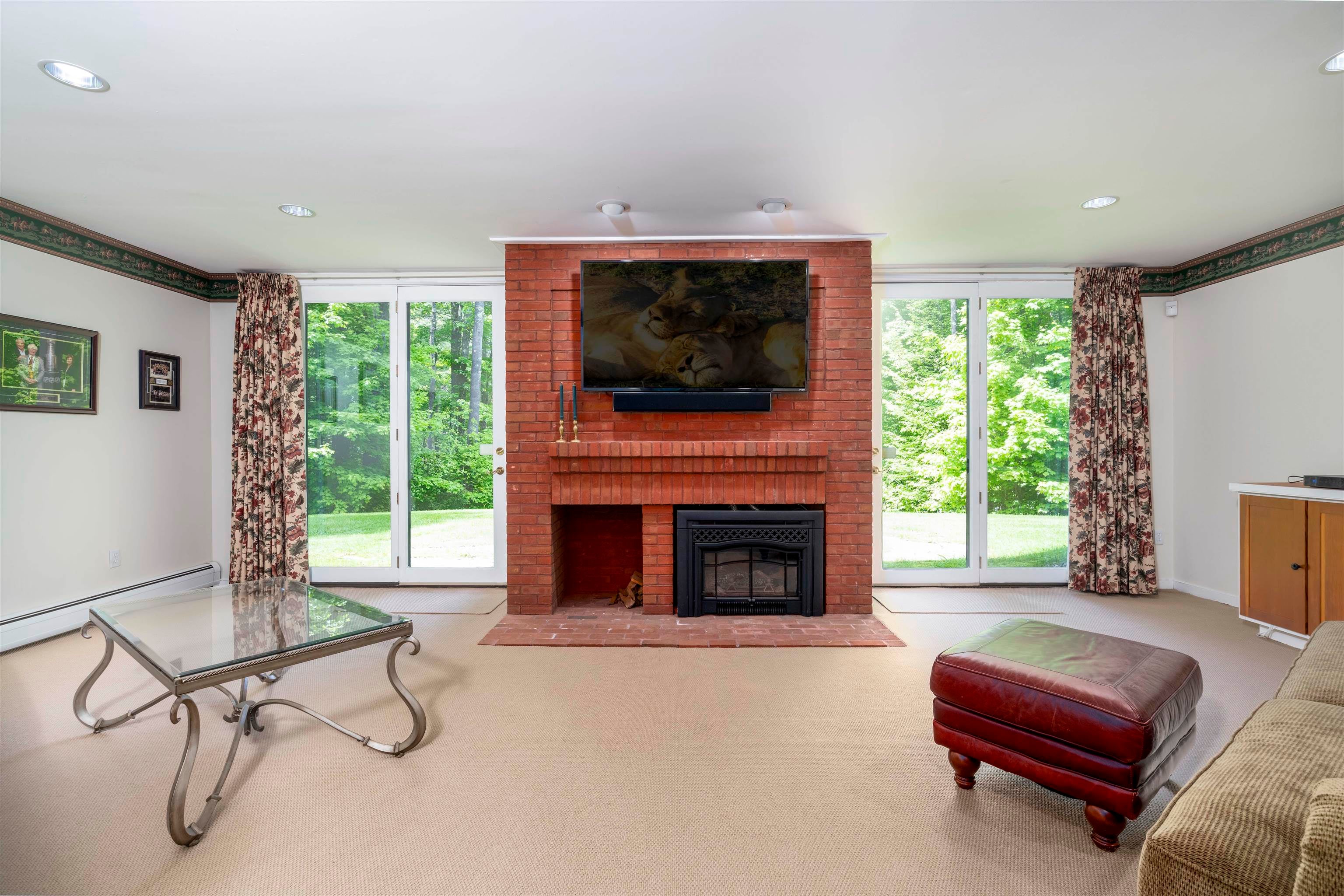 Stowe, Vermont, 05672, United States, 4 Bedrooms Bedrooms, ,2 BathroomsBathrooms,Residential,For Sale,1846681