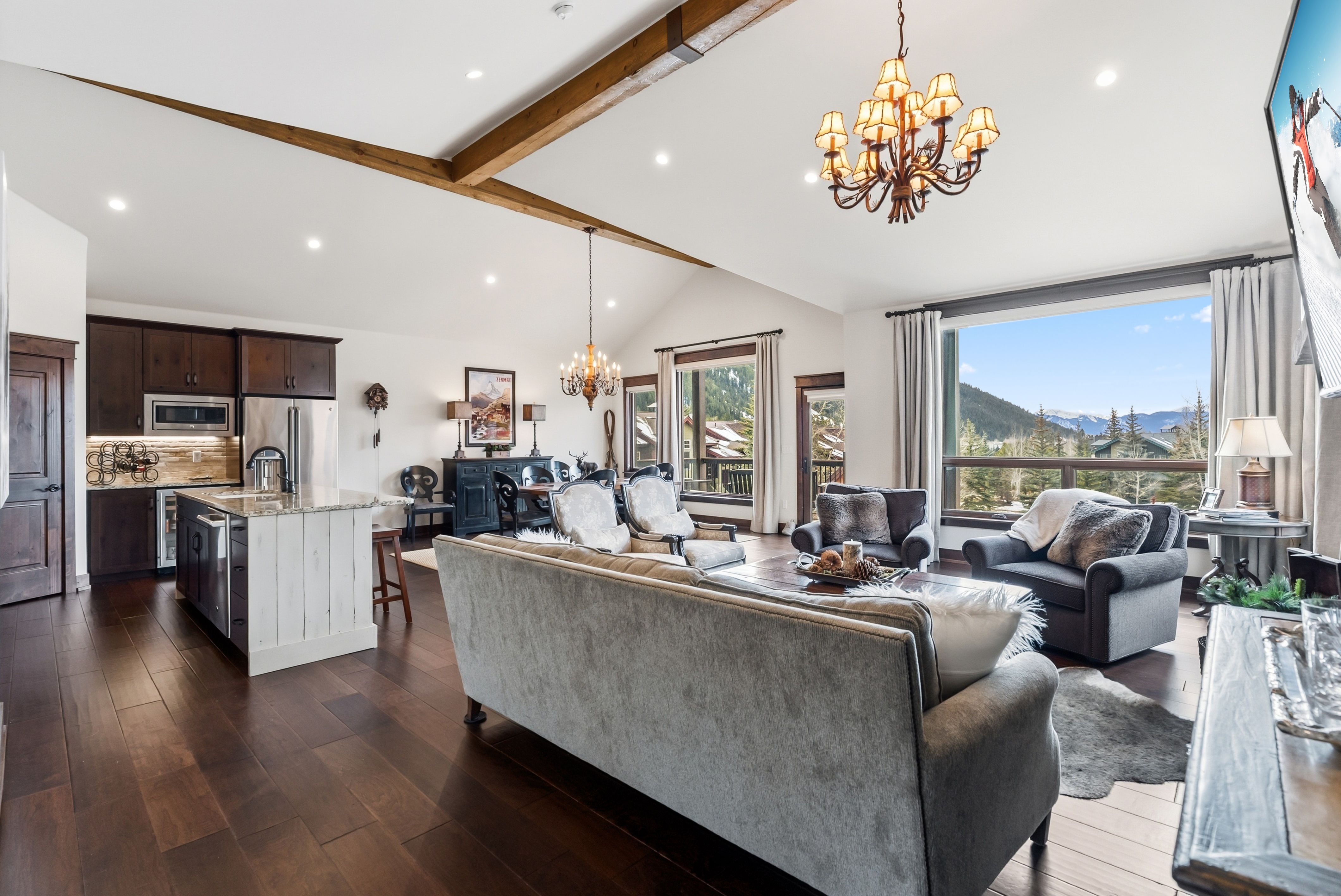  Experience Elevated Mountain Living at 59 Erickson Loop #4B - 物件實景