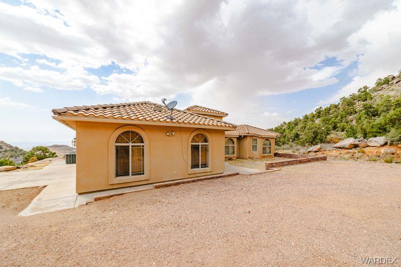 Kingman, Arizona, 86401, United States, 3 Bedrooms Bedrooms, ,2 BathroomsBathrooms,Residential,For Sale,1980873