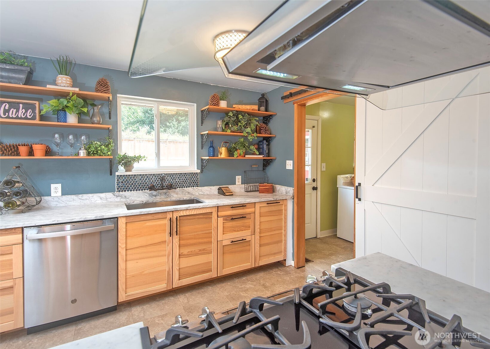 Shoreline, Washington, 98155, United States, 3 Bedrooms Bedrooms, ,1 BathroomBathrooms,Residential,For Sale,1961575