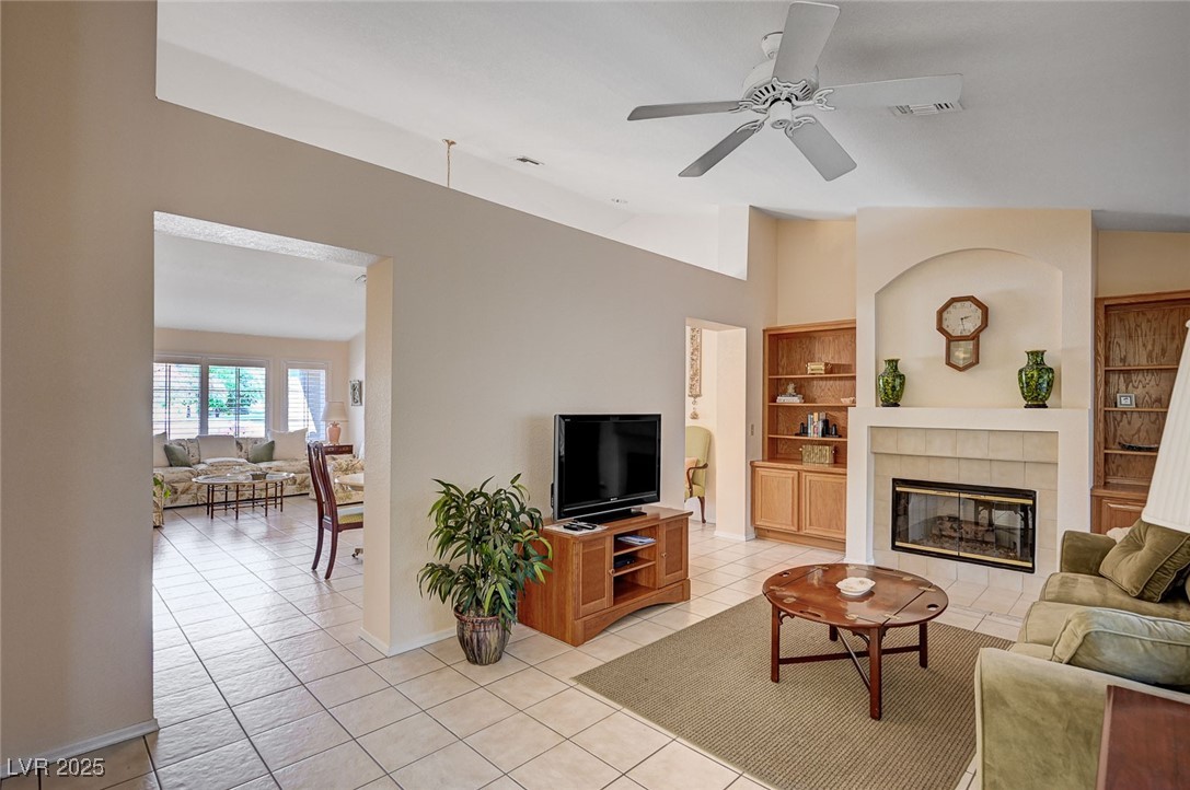 Las Vegas, Nevada, 89134, United States, 2 Bedrooms Bedrooms, ,2 BathroomsBathrooms,Residential,For Sale,1950375
