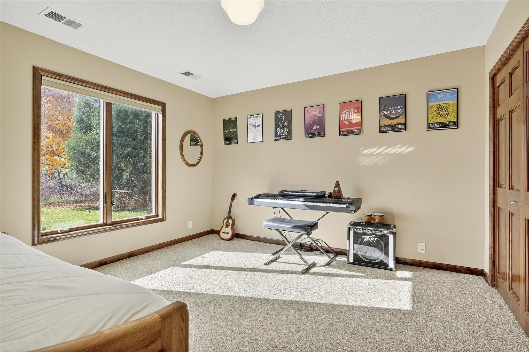 Medina, Minnesota, 55340, United States, 5 Bedrooms Bedrooms, ,3 BathroomsBathrooms,Residential,For Sale,1989034