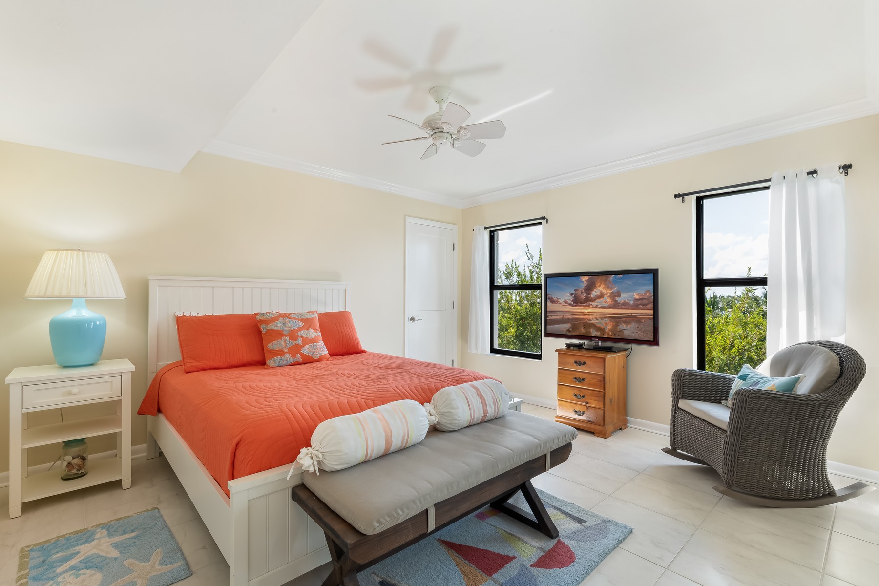  950 Palm Avenue Unit #304 - 物件實景