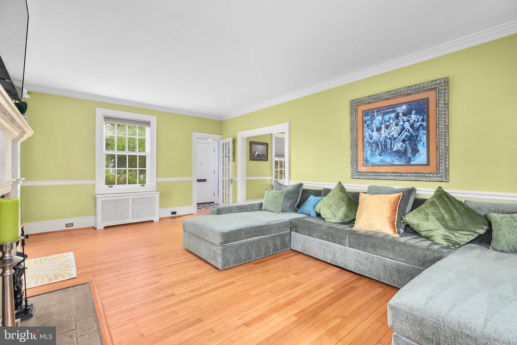 Fredericksburg, Virginia, 22401, United States, 4 Bedrooms Bedrooms, ,2 BathroomsBathrooms,Residential,For Sale,1826966