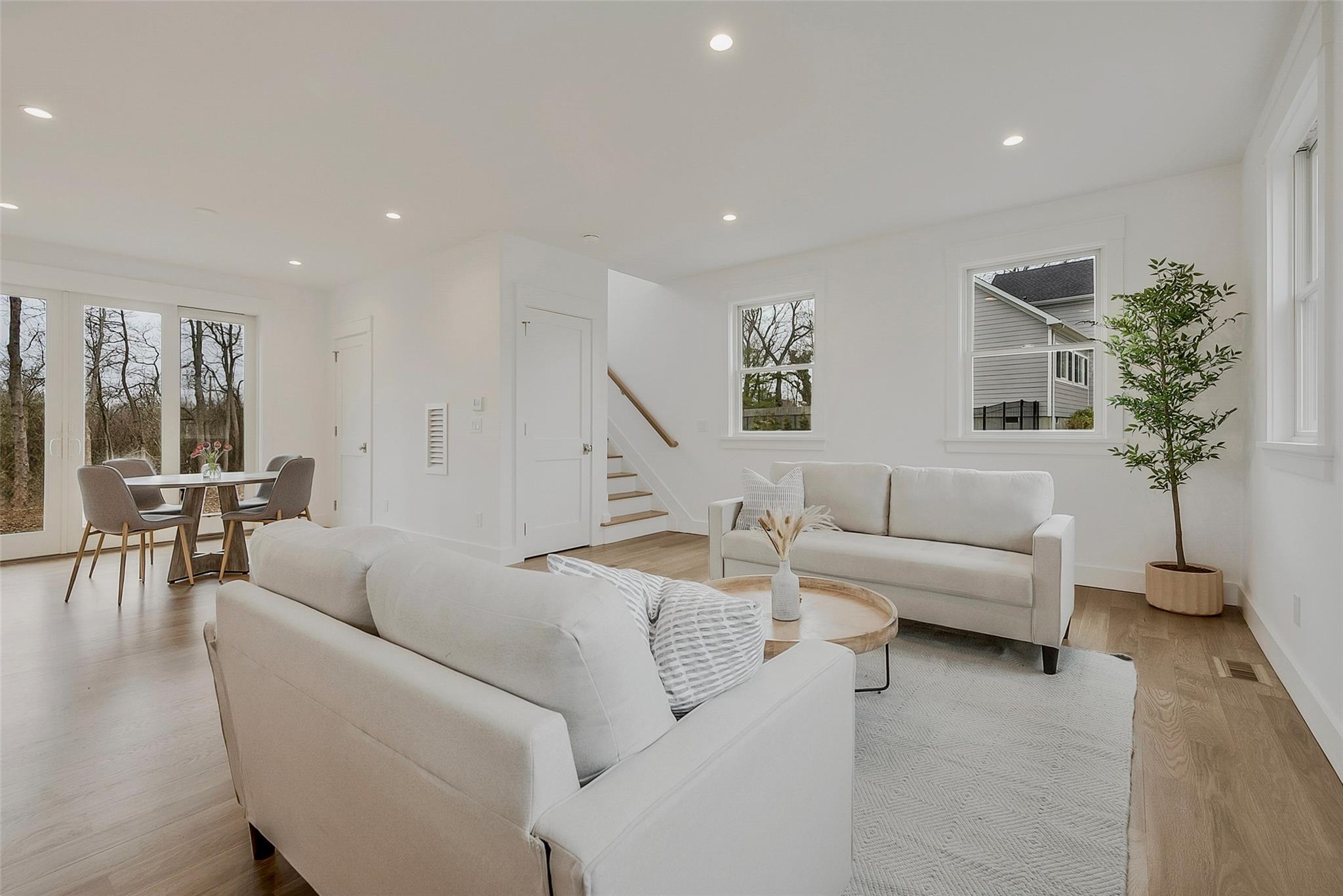 Greenport, New York, 11944, United States, 3 Bedrooms Bedrooms, ,3 BathroomsBathrooms,Residential,For Sale,1823554