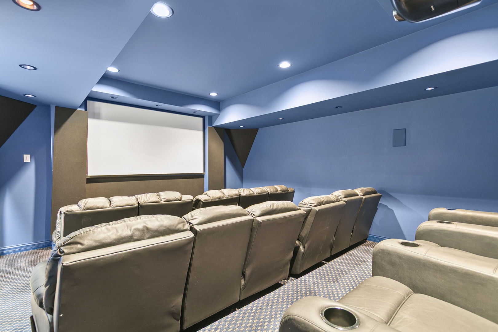 Winnetka, Illinois, 60093, United States, 6 Bedrooms Bedrooms, ,8 BathroomsBathrooms,Residential,For Sale,1991564