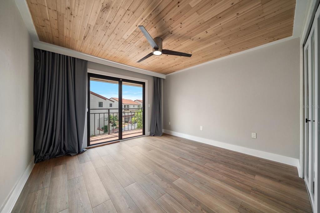 Clearwater Beach, Florida, 33767, United States, 3 Bedrooms Bedrooms, ,3 BathroomsBathrooms,Residential,For Sale,1918652