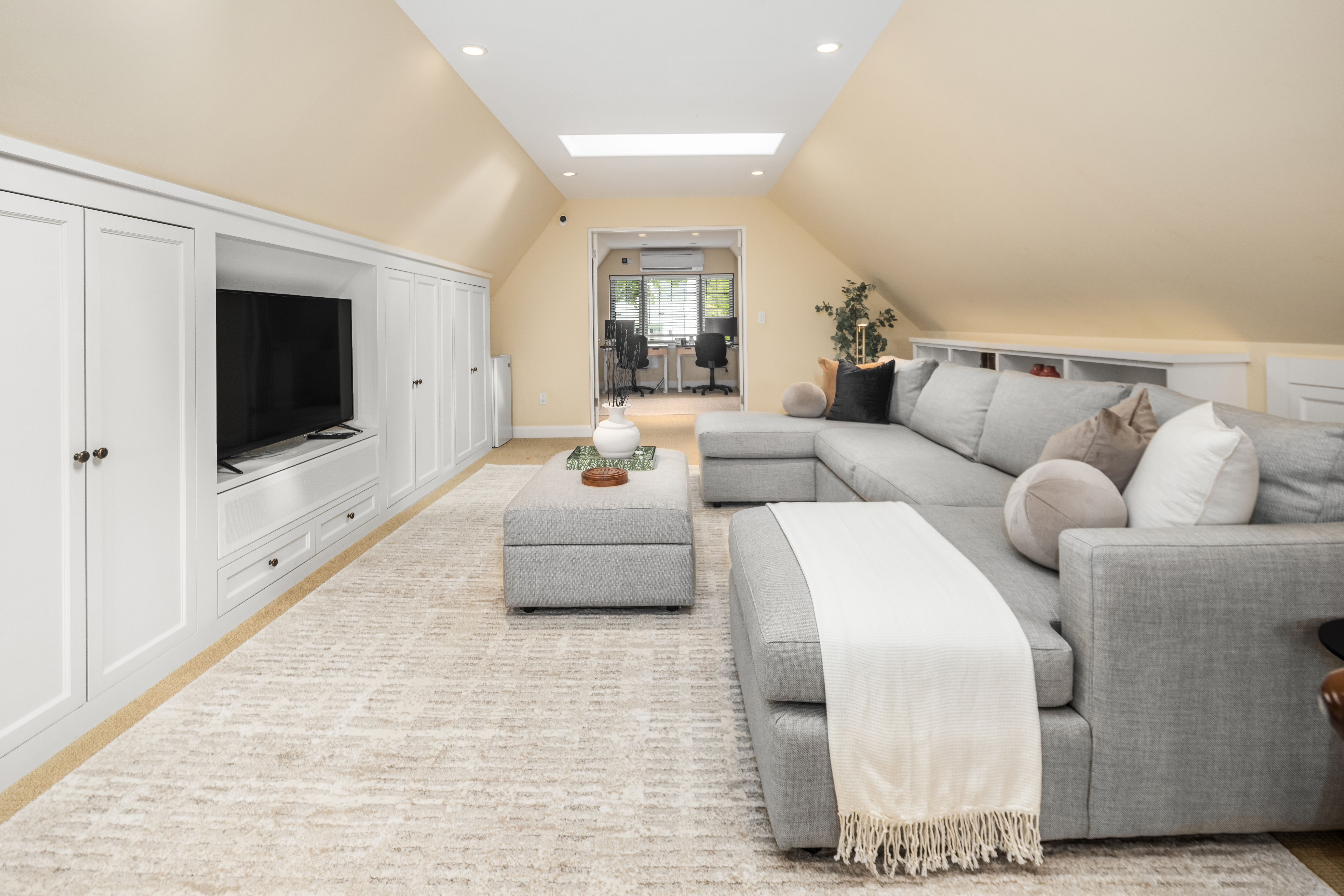  1105 Shenandoah Dr E, Seattle, WA 98112 - 物件實景