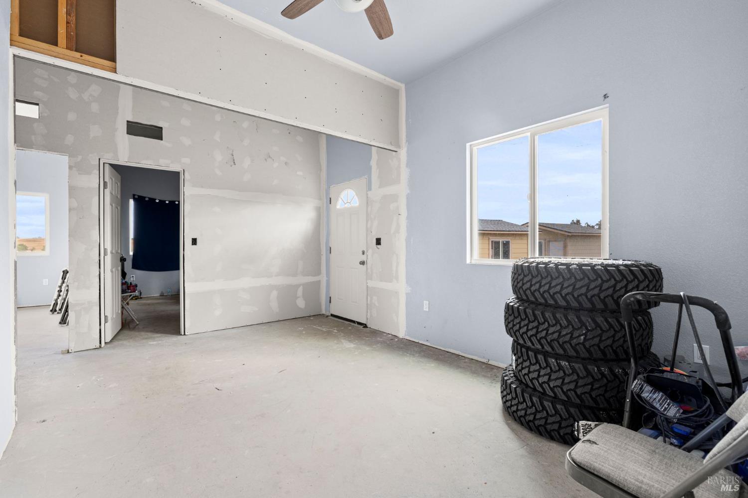 Vacaville, California, 95688, United States, 3 Bedrooms Bedrooms, ,2 BathroomsBathrooms,Residential,For Sale,1982047