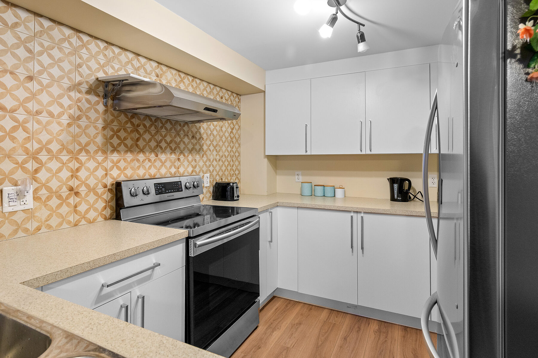  Timeless Design with a Pool - 物件實景