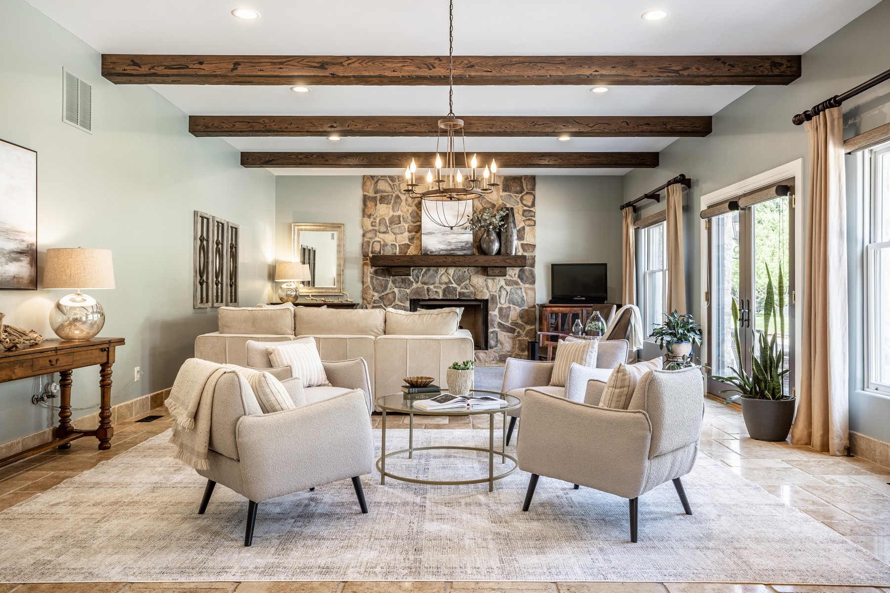  Rare Opportunity to Own a Stunning Home with Acreage in West Carmel - 物件實景