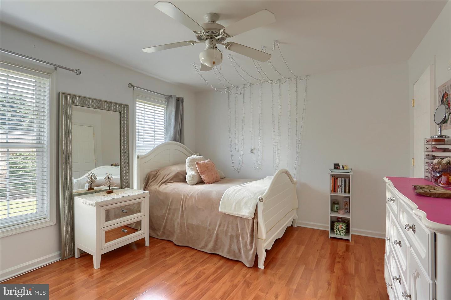 Harrisburg, Pennsylvania, 17111, United States, 4 Bedrooms Bedrooms, ,4 BathroomsBathrooms,Residential,For Sale,1958144