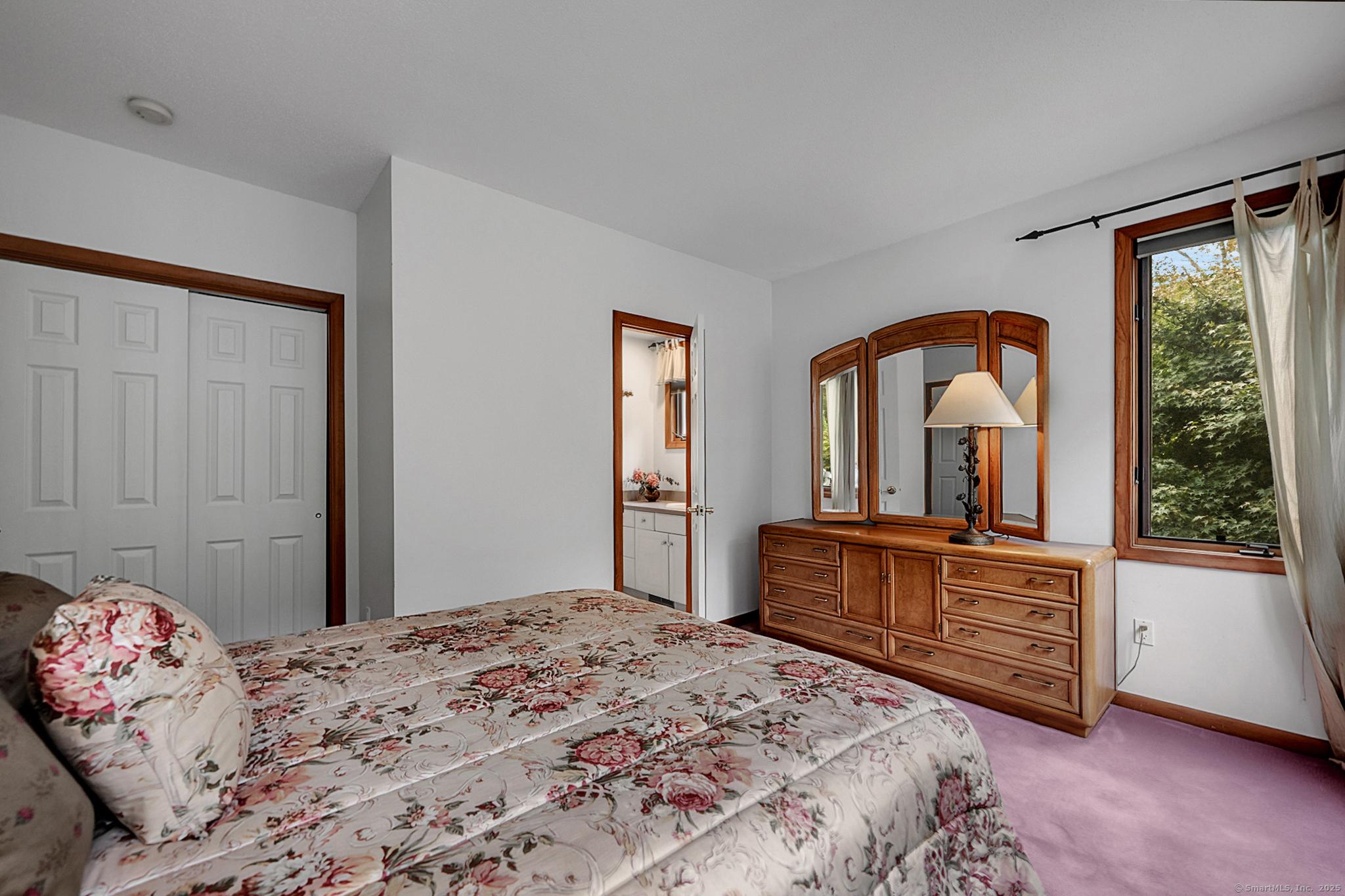 Avon, Connecticut, 06001, United States, 5 Bedrooms Bedrooms, ,6 BathroomsBathrooms,Residential,For Sale,1982009