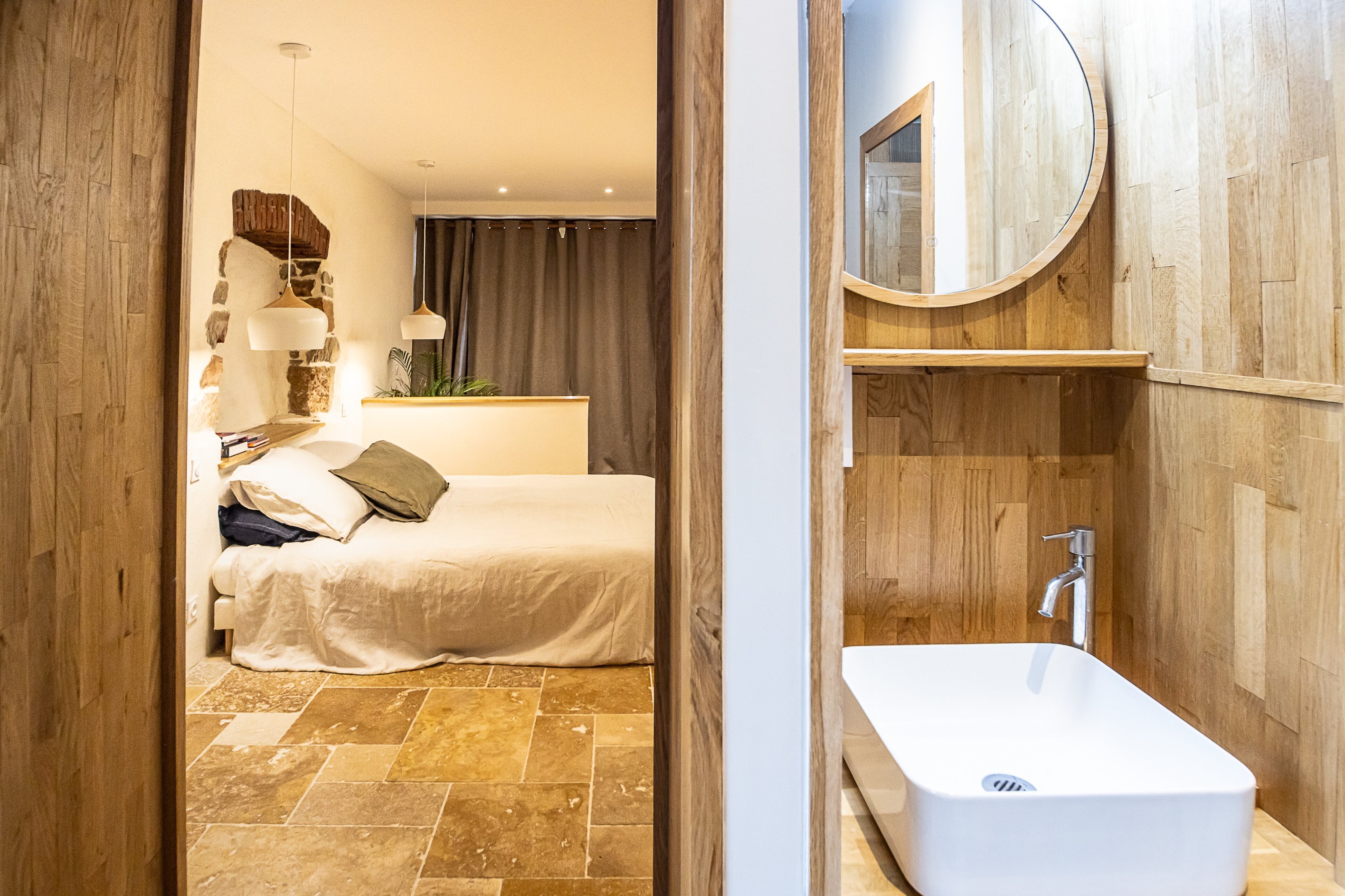  Paimpol - Elegant character townhouse with modern comforts, just a stone